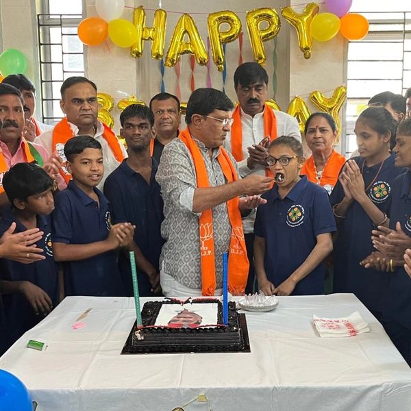 તા.૧૬/૦૩/૨૦૨૪ ના રોજ ગુજરાત પ્રદેશ ભારતીય જનતા પાર્ટીના યશસ્વી પ્રમુખ અને ૨૫-નવસારી લોકસભાના લોકપ્રિય સાંસદ શ્રી સી.આર.પાટીલ સાહેબના જન્મદિવસ નિમિત્તે સુરત જિલ્લા ભાજપ પરિવાર દ્વારા વિવિધ કાર્યક્રમો યોજવામાં આવ્યા.